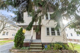 19792 Pasnow Avenue UP, Euclid, OH 44119