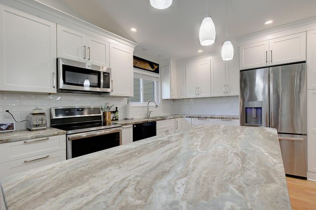 566 FOX PAW TRL TRL, Annapolis, MD 21409