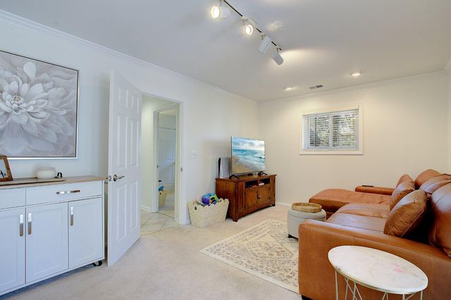 566 FOX PAW TRL TRL, Annapolis, MD 21409