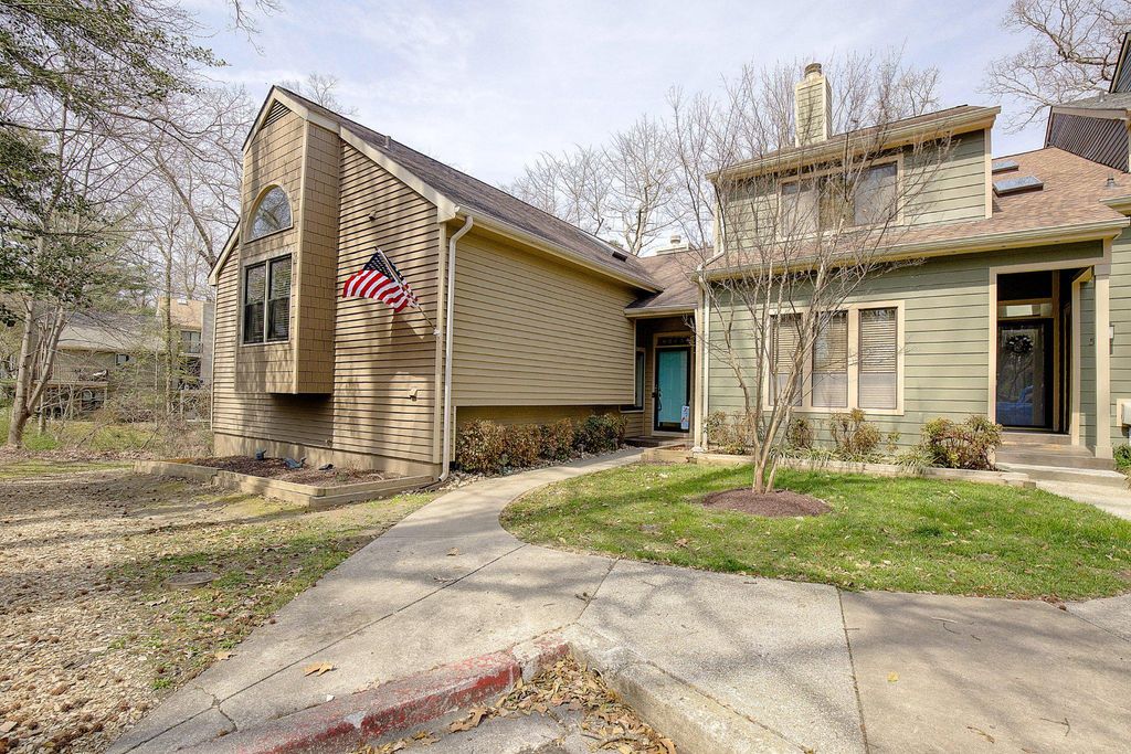 566 FOX PAW TRL TRL, Annapolis, MD 21409