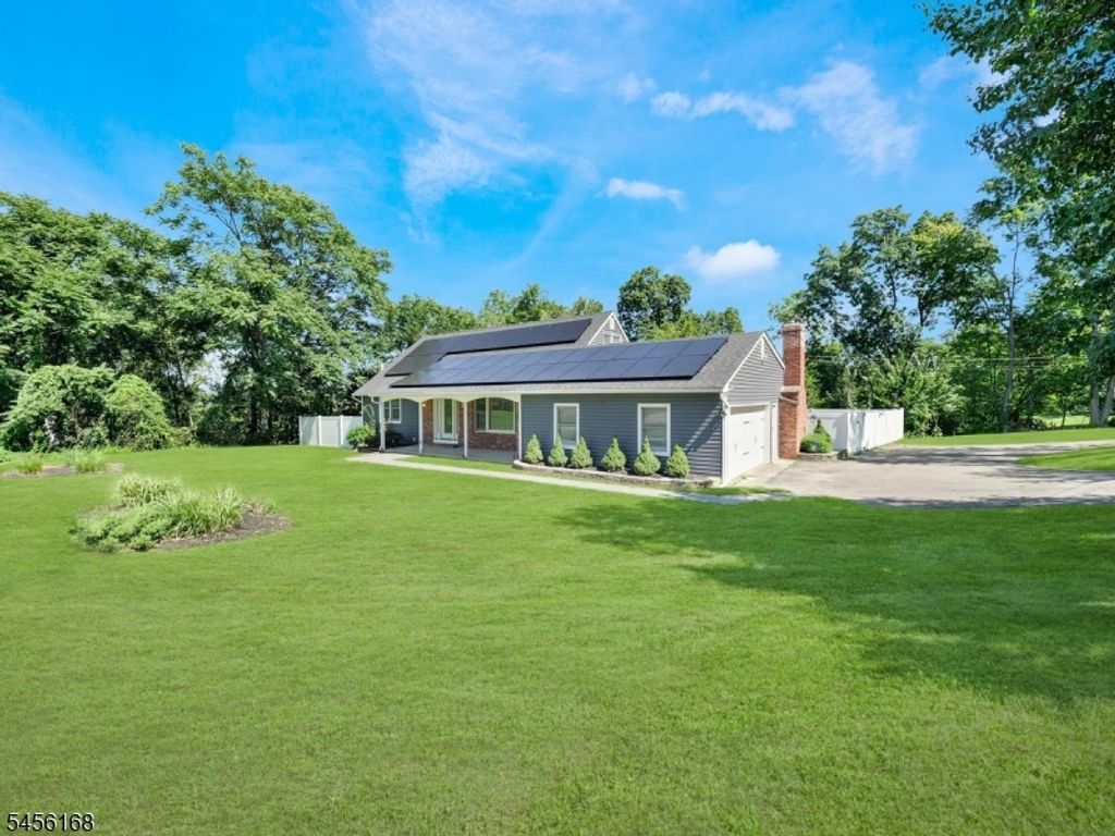 9 Lake Pochung Rd, Vernon Twp., NJ 07461 — exterior