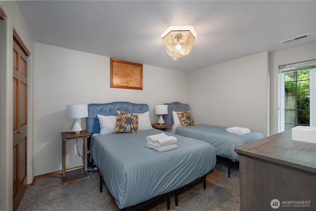 651 E Ballantrae Drive, Shelton, WA 98584