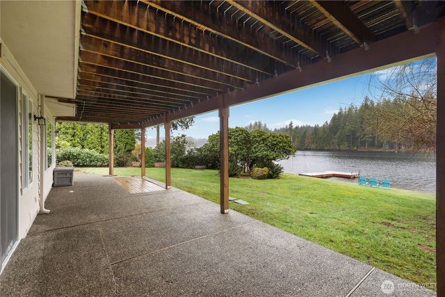651 E Ballantrae Drive, Shelton, WA 98584