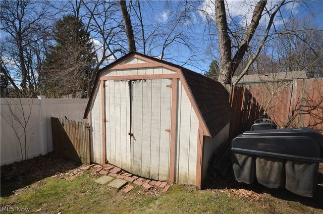 264 High Point Circle, Tallmadge, OH 44278