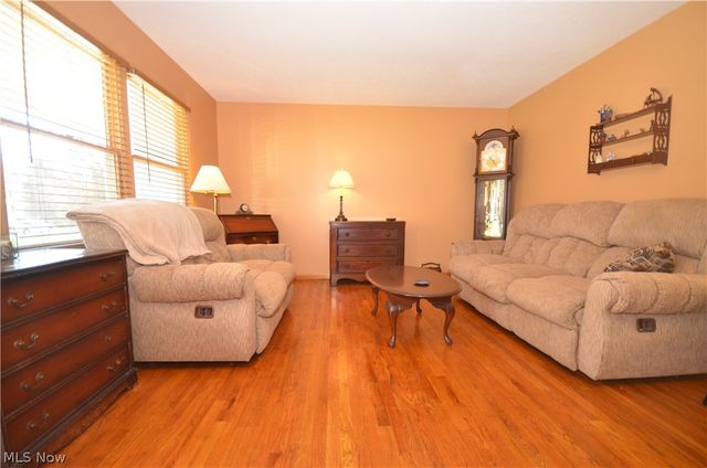 264 High Point Circle, Tallmadge, OH 44278