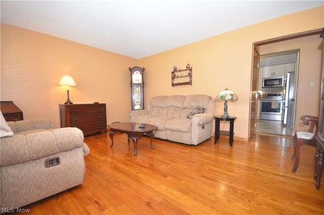 264 High Point Circle, Tallmadge, OH 44278