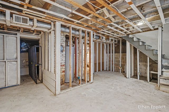 2825 7th Street, Muskegon Heights, MI 49444
