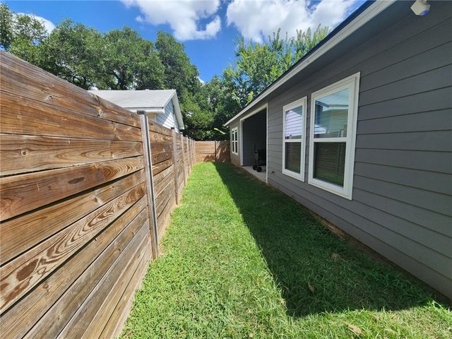 4301 Malvern Street, Bryan, TX 77803
