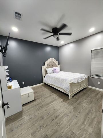4301 Malvern Street, Bryan, TX 77803