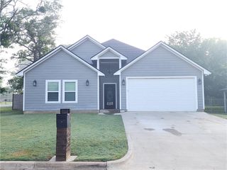 4301 Malvern Street, Bryan, TX 77803
