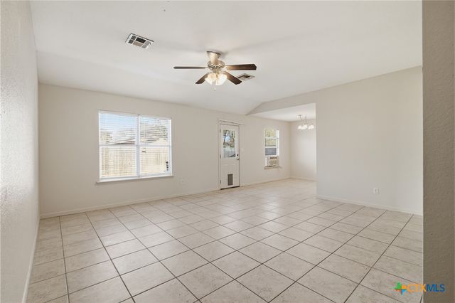 1012 Muelhause Street, Belton, TX 76513