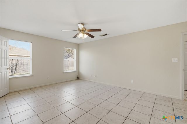 1012 Muelhause Street, Belton, TX 76513