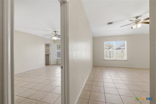 1012 Muelhause Street, Belton, TX 76513