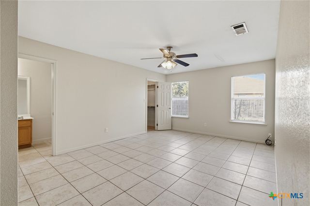 1012 Muelhause Street, Belton, TX 76513