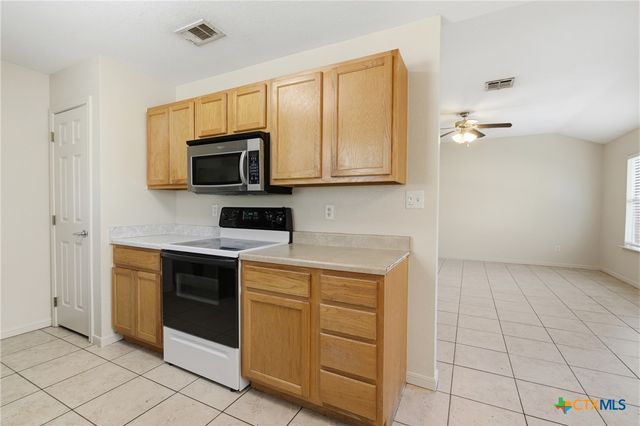 1012 Muelhause Street, Belton, TX 76513