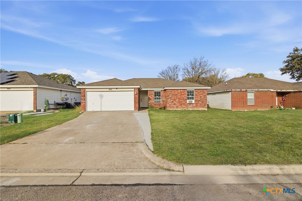 1012 Muelhause Street, Belton, TX 76513