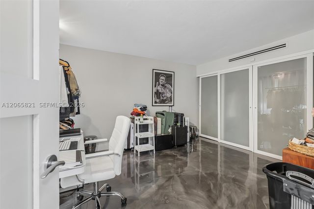 16581 NW 84th Ave, Miami Lakes, FL 33016