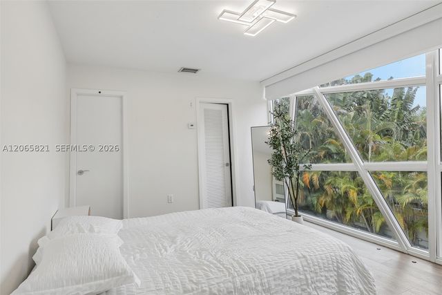 16581 NW 84th Ave, Miami Lakes, FL 33016
