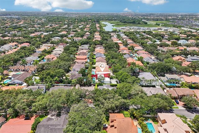 16581 NW 84th Ave, Miami Lakes, FL 33016