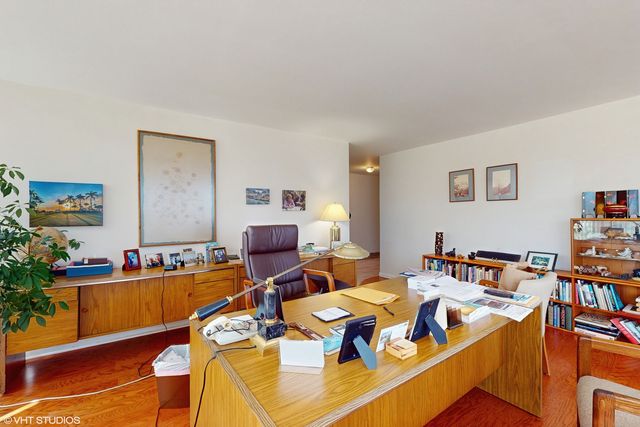 601 E 32nd Street 211, Chicago, IL 60616