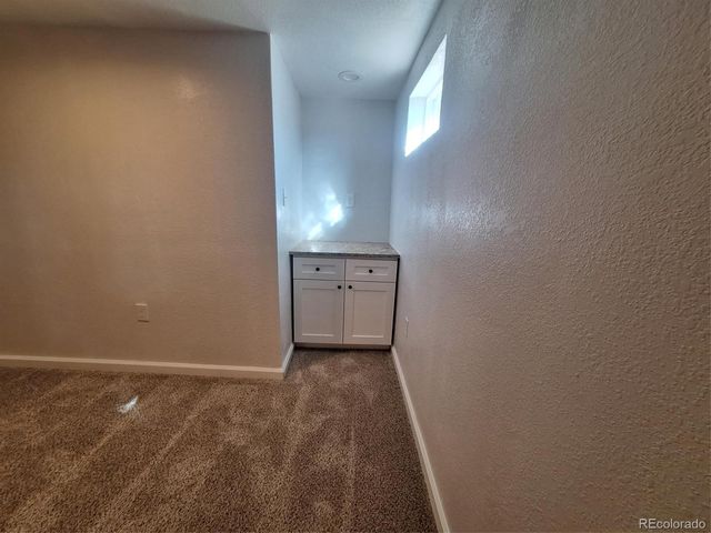 8616 W Utah Avenue, Lakewood, CO 80232