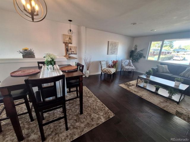 8616 W Utah Avenue, Lakewood, CO 80232