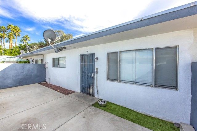 238 S Saturmino, Palm Springs, CA 92262