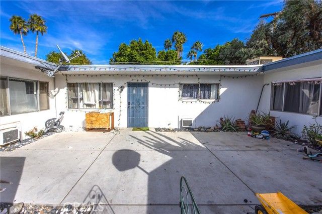 238 S Saturmino, Palm Springs, CA 92262