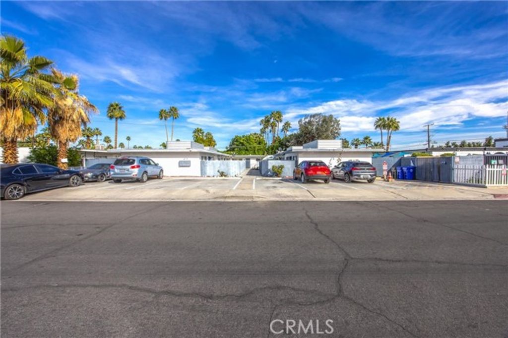 238 S Saturmino, Palm Springs, CA 92262