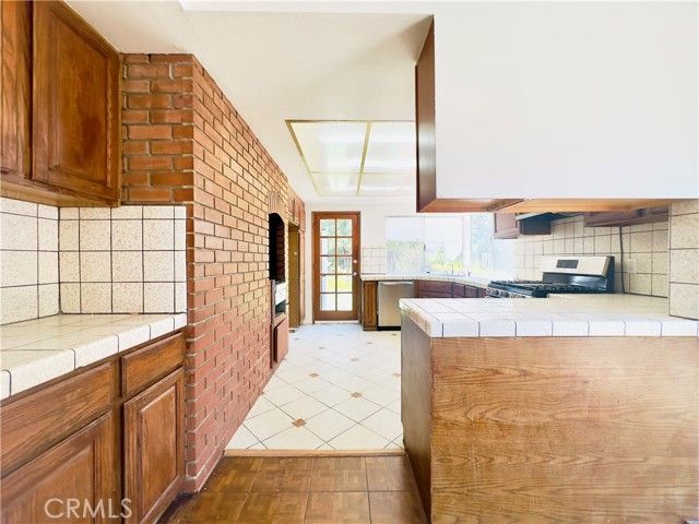 3424 Lambeth Street, Los Angeles, CA 90027