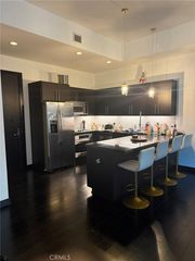 655 S Hope Street 902, Los Angeles, CA 90017