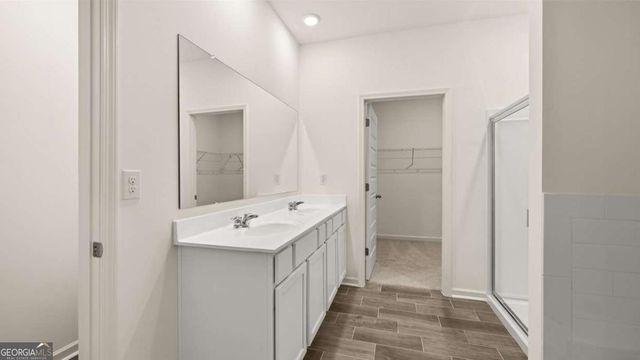 560 SILVER MOON Drive, Loganville, GA 30052