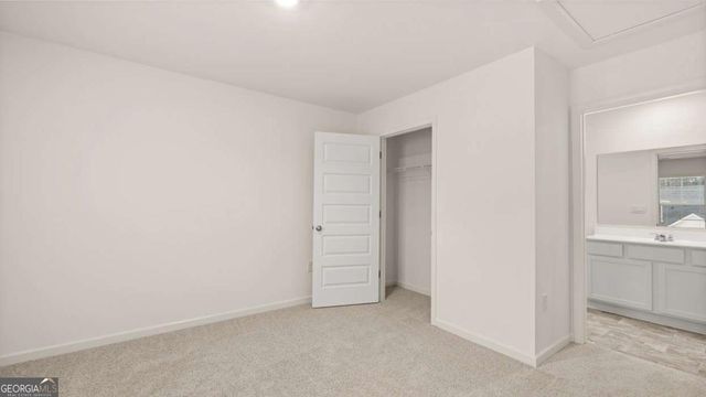 560 SILVER MOON Drive, Loganville, GA 30052