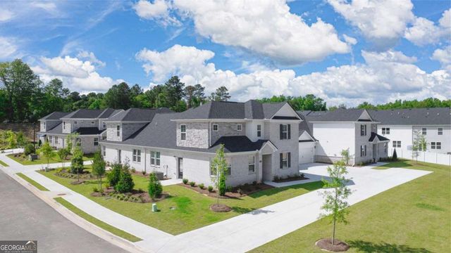 560 SILVER MOON Drive, Loganville, GA 30052