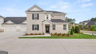 560 SILVER MOON Drive, Loganville, GA 30052