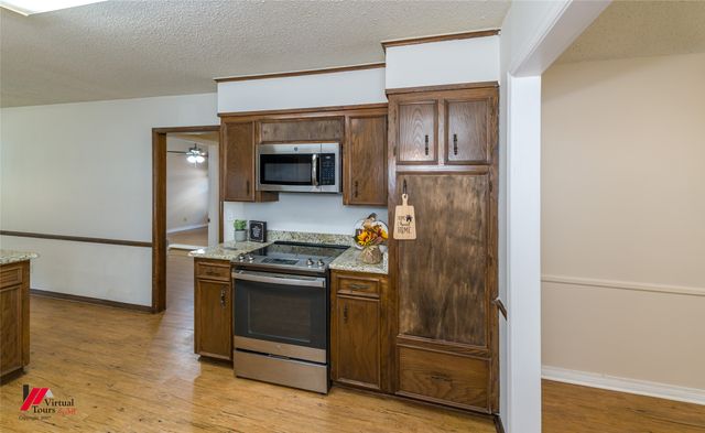 9916 Beaver Creek Drive, Shreveport, LA 71106