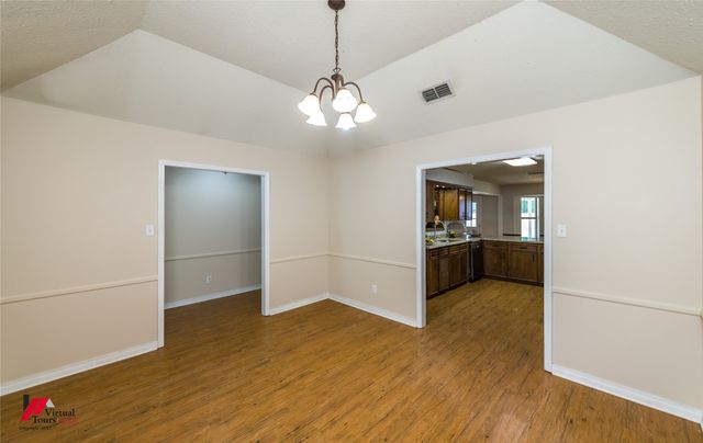 9916 Beaver Creek Drive, Shreveport, LA 71106
