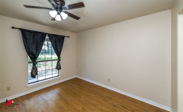 9916 Beaver Creek Drive, Shreveport, LA 71106