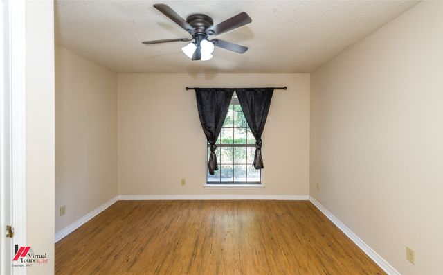9916 Beaver Creek Drive, Shreveport, LA 71106