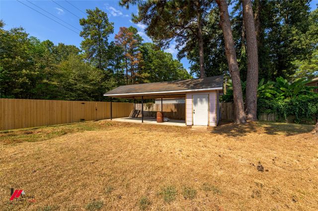 9916 Beaver Creek Drive, Shreveport, LA 71106