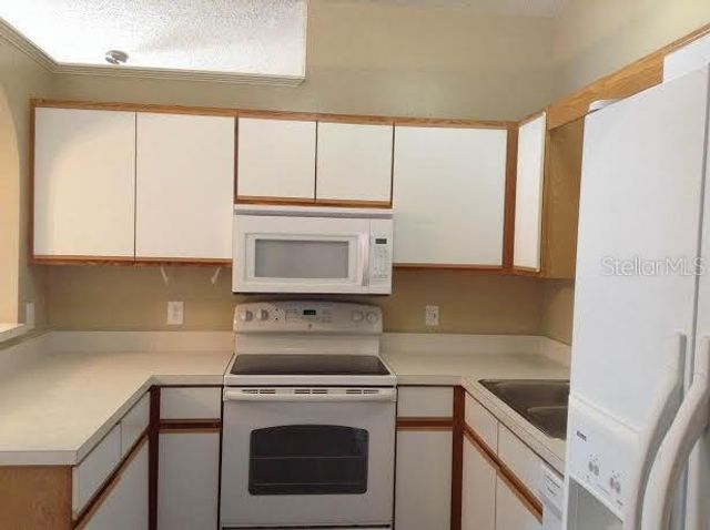 8215 GOLDEN CHICKASAW CIRCLE, Orlando, FL 32825