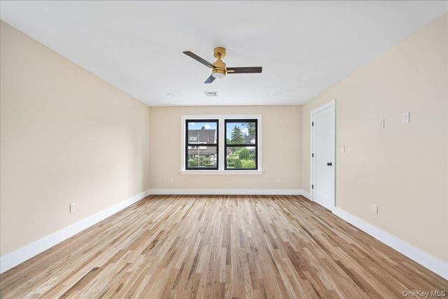 631 N Broadway, Yonkers, NY 10701