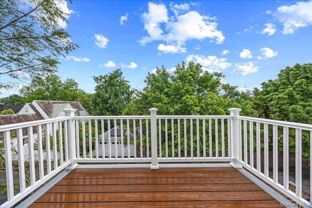 631 N Broadway, Yonkers, NY 10701