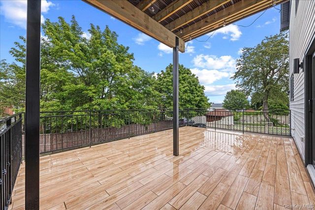 631 N Broadway, Yonkers, NY 10701