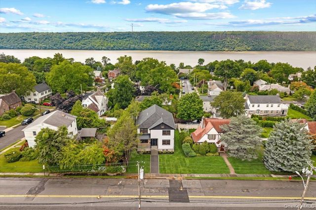631 N Broadway, Yonkers, NY 10701