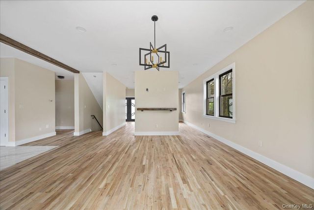 631 N Broadway, Yonkers, NY 10701