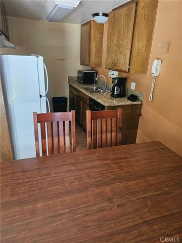 194 Rockledge, Lake Arrowhead, CA 92352