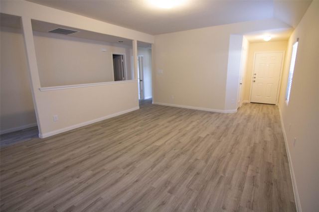 301 N Meadows Drive, Willis, TX 77378