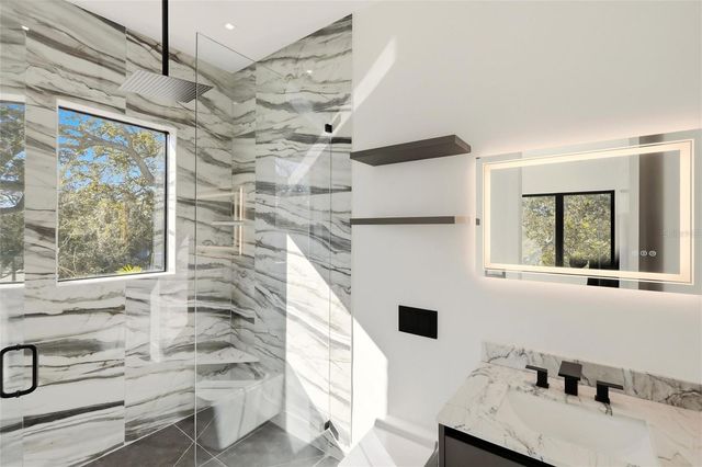 2089 ARLINGTON STREET, Sarasota, FL 34239