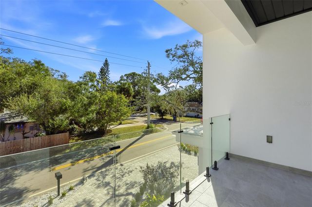 2089 ARLINGTON STREET, Sarasota, FL 34239